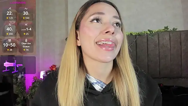 LanaMills  online show from 17, 4, 2026