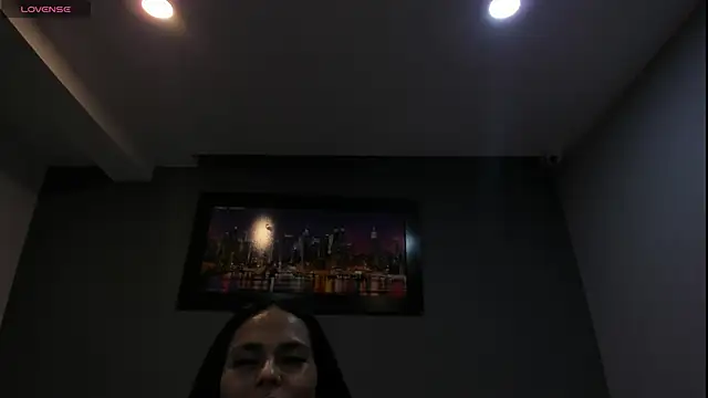 Snapshot of CharlotteCottin chatting on 10, 6, 2026 CharlotteCottin online show from 10, 6, 2026