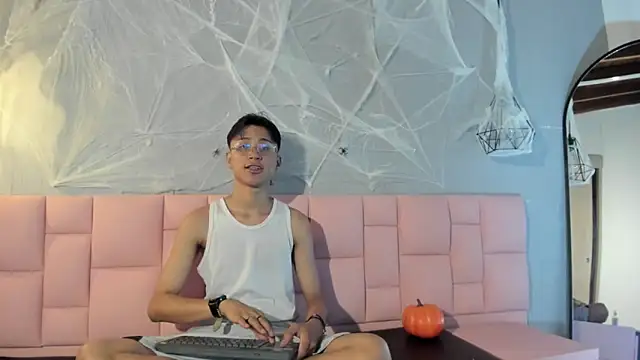 Snapshot of Daddy_Darcks chatting on 25, 10, 2025 Daddy Darcks online show from 25, 10, 2025