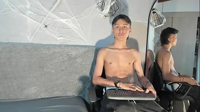 Snapshot of Daddy_Darcks chatting on 28, 10, 2025 Daddy Darcks online show from 28, 10, 2025