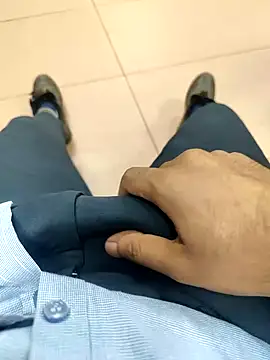 Snapshot of Size_x@xh chatting on 2, 10, 2025 Size xxh online show from 2, 10, 2025