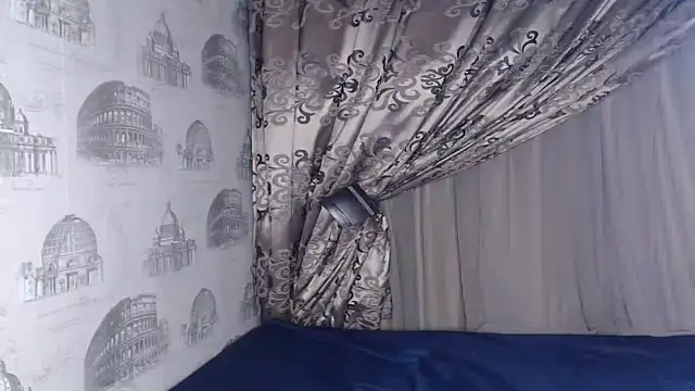 Snapshot of Lunalee chatting on 5, 8, 2026 Lunalee online show from 5, 8, 2026