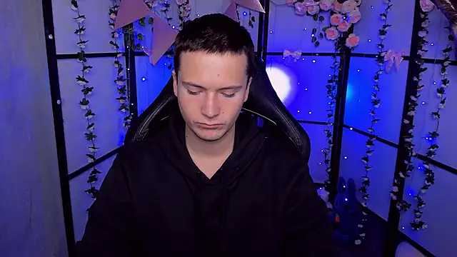 ZackNeal online show from 7, 10, 2025