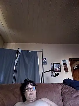 Snapshot of ladyfrombonn chatting on 5, 8, 2026 ladyfrombonn online show from 5, 8, 2026