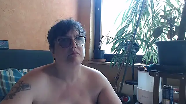 Snapshot of ladyfrombonn chatting on 21, 6, 2026 ladyfrombonn online show from 21, 6, 2026