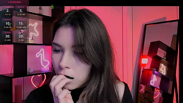 lily morty online show from 16, 11, 2025