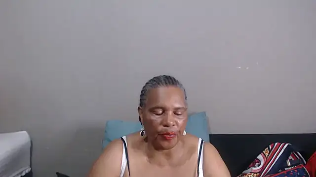Snapshot of GrandBustyMelon chatting on 22, 7, 2026 GrandBustyMelon online show from 22, 7, 2026