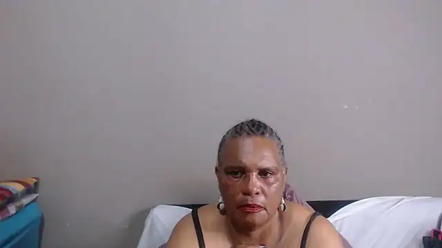 Snapshot of GrandBustyMelon chatting on 27, 5, 2026 GrandBustyMelon online show from 27, 5, 2026