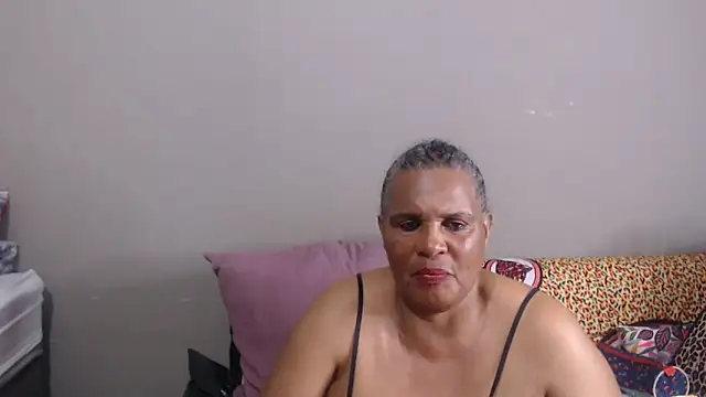 Snapshot of GrandBustyMelon chatting on 3, 6, 2026 GrandBustyMelon online show from 3, 6, 2026