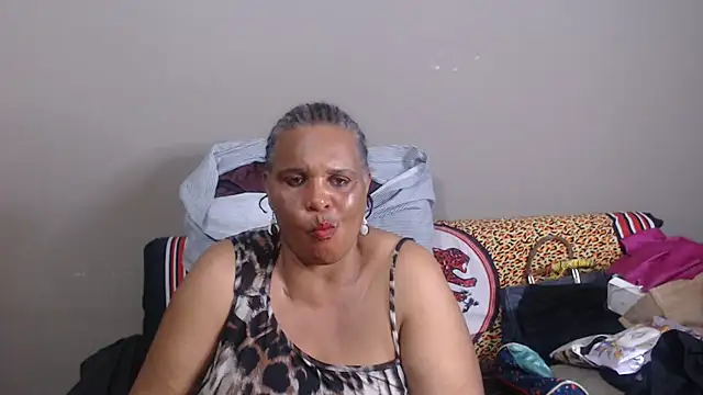 Snapshot of GrandBustyMelon chatting on 26, 7, 2026 GrandBustyMelon online show from 26, 7, 2026