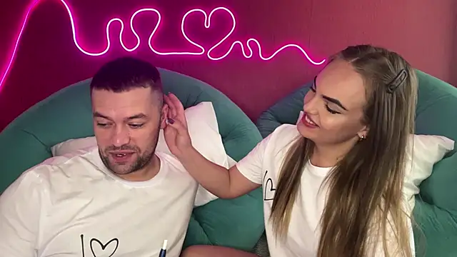 deeplookscouple online show from 19, 9, 2025