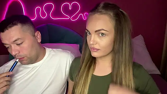 deeplookscouple online show from 21, 9, 2025