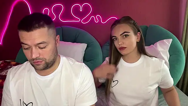 deeplookscouple online show from 18, 9, 2025