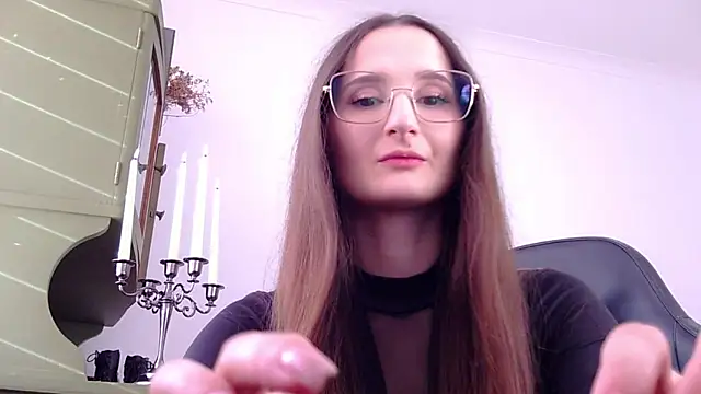Nova Mystic online show from 17, 9, 2025