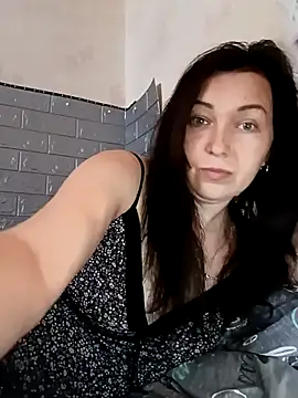 DanaNeon online show from 4, 5, 2026