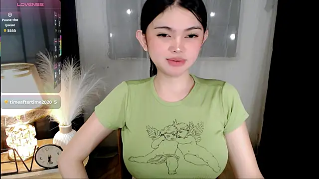 Snapshot of wildest_fantasy chatting on 5, 4, 2026 wildest fantasy online show from 5, 4, 2026