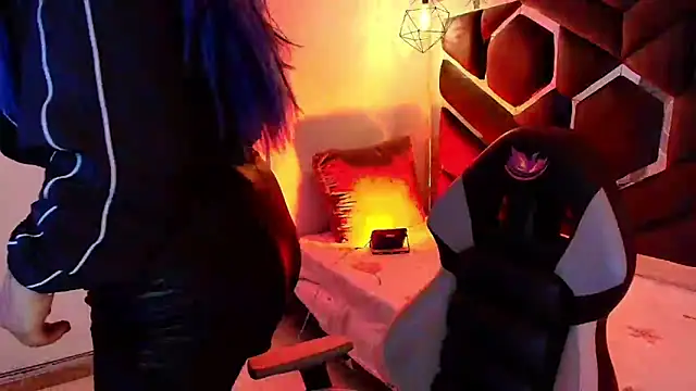 Melissa Adamsx online show from 15, 4, 2026