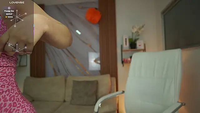 MilaCrave online show from 29, 10, 2025