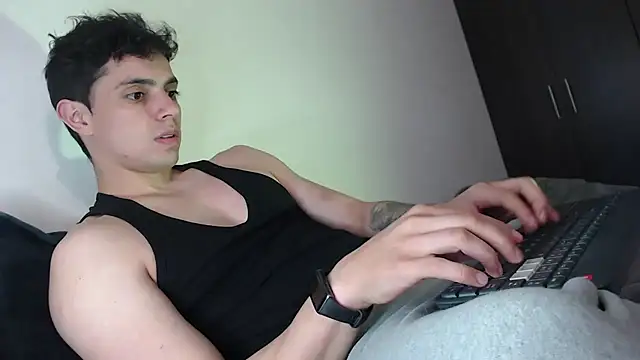 yourfavoriteboy   online show from 16, 11, 2025