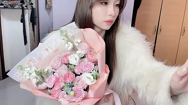 Y2Luvk online show from 9, 11, 2025