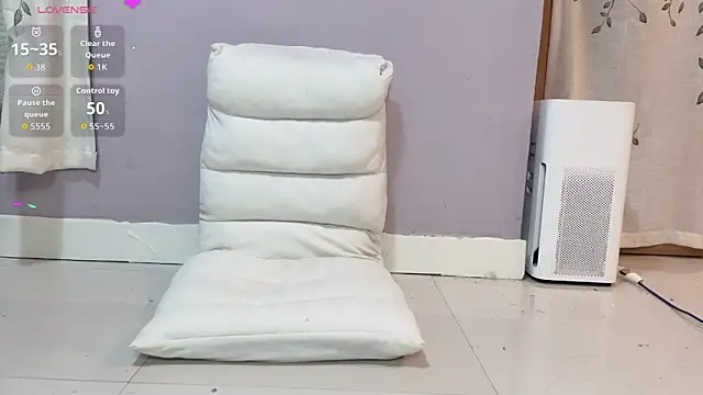 Y2Luvk online show from 1, 12, 2025