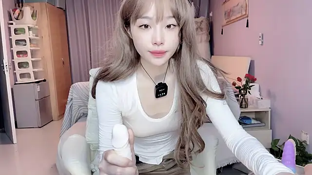 Y2Luvk online show from 6, 10, 2025