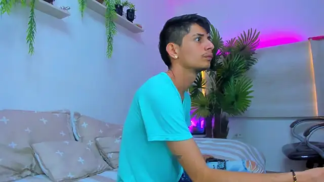Snapshot of Wicked_Twink chatting on 26, 10, 2025 Wicked Twink online show from 26, 10, 2025
