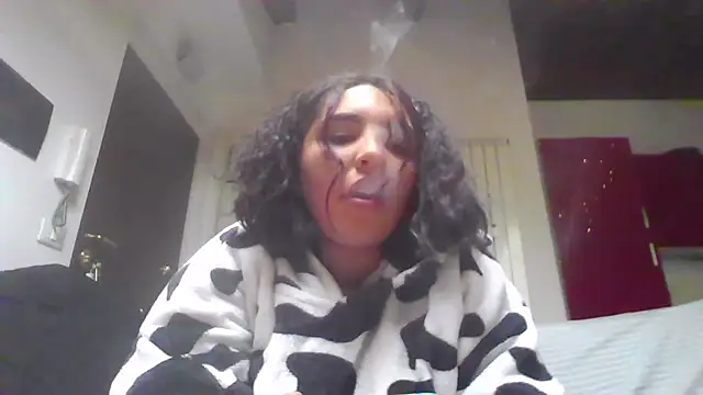 Snapshot of LadySophia03 chatting on 24, 9, 2025 LadySophia03 online show from 24, 9, 2025
