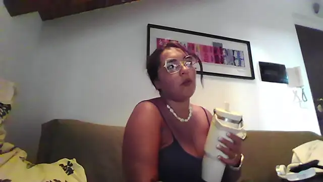 Snapshot of LadySophia03 chatting on 10, 9, 2025 LadySophia03 online show from 10, 9, 2025