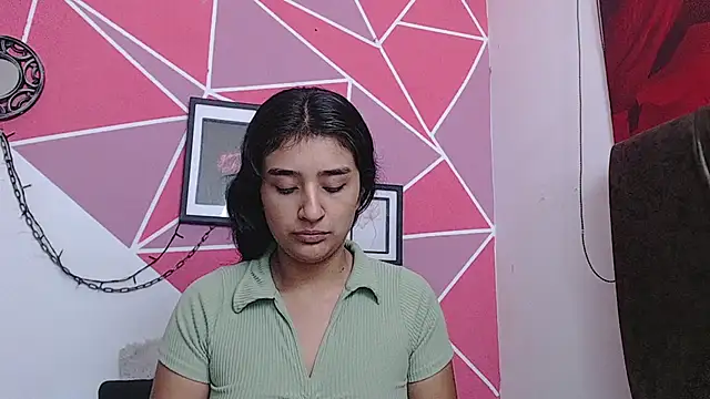 nahomievans20 online show from 4, 10, 2025