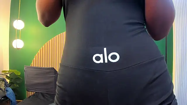 halleylorens online show from 29, 11, 2025