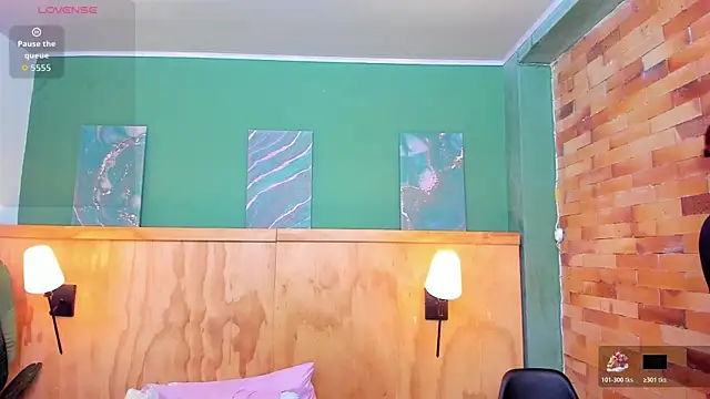 halleylorens online show from 17, 3, 2026