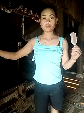 Ruaiuoi online show from 15, 4, 2026