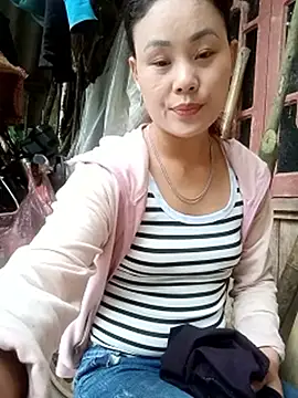 Snapshot of Ruaiuoi chatting on 10, 5, 2026 Ruaiuoi online show from 10, 5, 2026