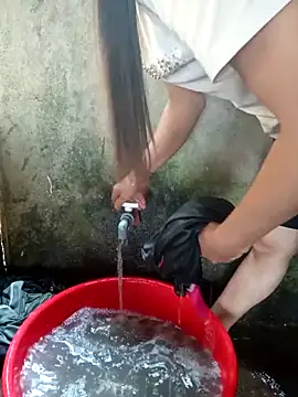 Ruaiuoi online show from 7, 4, 2026