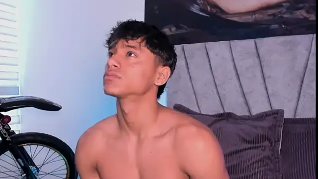 ZYZZ1312 online show from 11, 11, 2025