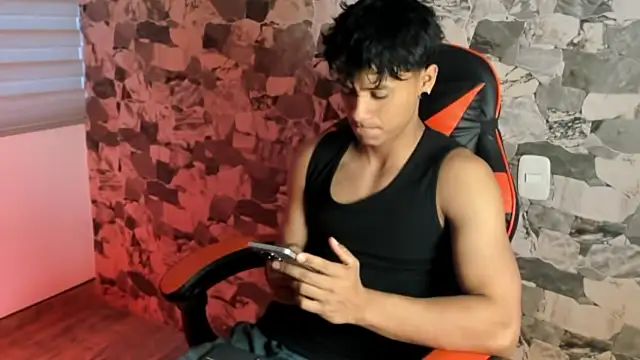 Snapshot of ZYZZ1312 chatting on 20, 7, 2026 ZYZZ1312 online show from 20, 7, 2026