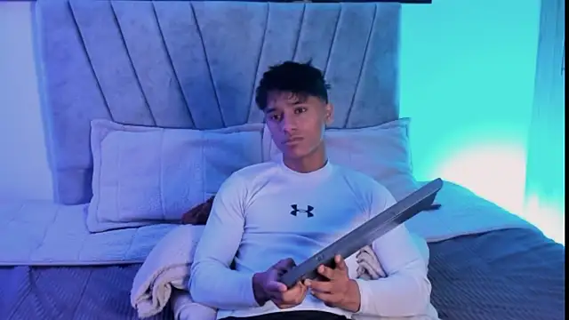 ZYZZ1312 online show from 17, 10, 2025