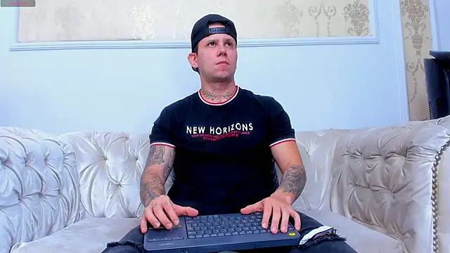 Scott Clark online show from 30, 11, 2025