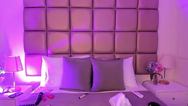 MiaMillers1 online show from 15, 1, 2026