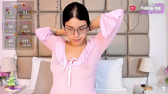 MiaMillers1 online show from 18, 12, 2025