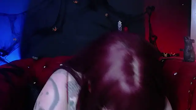 Snapshot of Venus_Rock chatting on 26, 10, 2025 Venus Rock online show from 26, 10, 2025