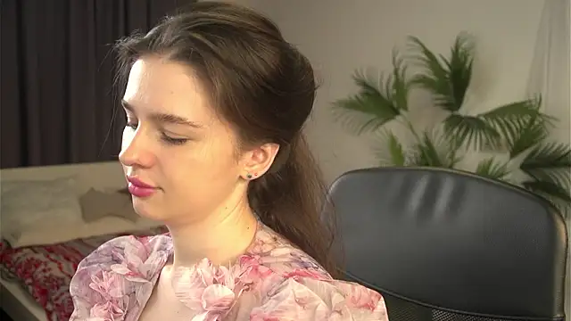 Olivia Farrell online show from 2, 3, 2026