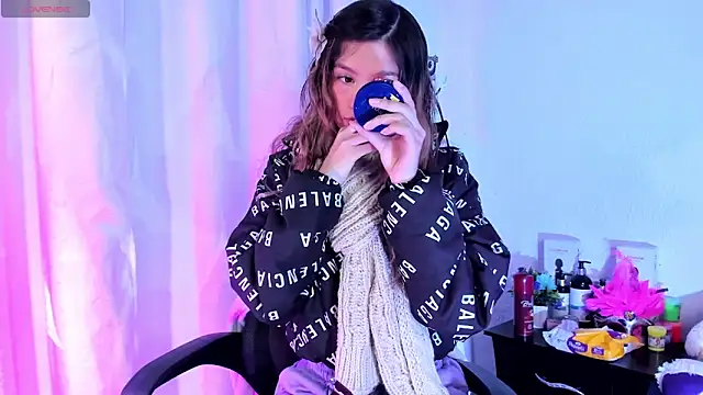 Sofiia cute  online show from 18, 4, 2026