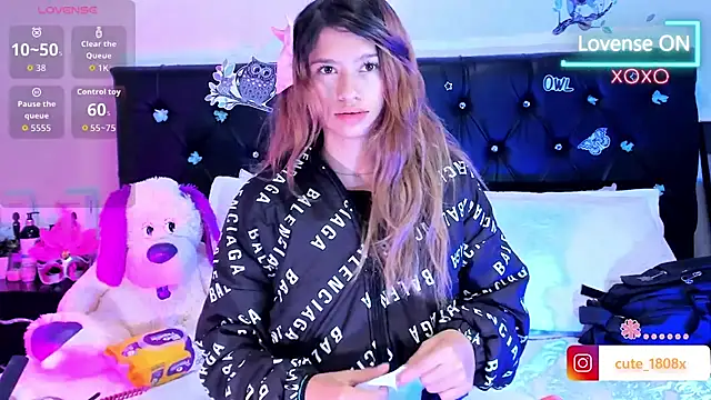 Sofiia cute  online show from 2, 4, 2026