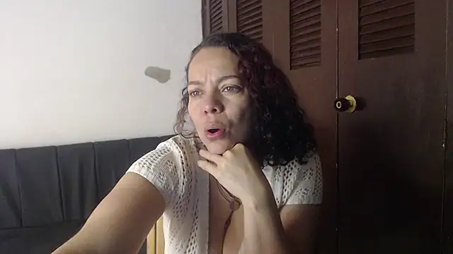 sthepany gold online show from 24, 9, 2025