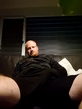 svenni2525 online show from 7, 10, 2025