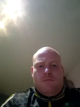 svenni2525 online show from 20, 10, 2025