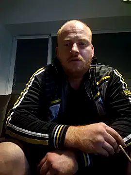 svenni2525 online show from 7, 10, 2025