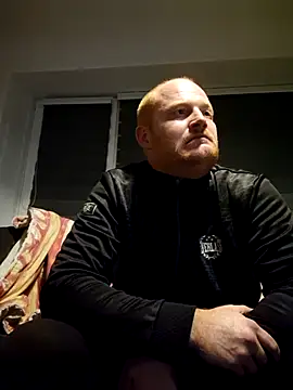 svenni2525 online show from 6, 10, 2025